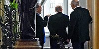 Первее всех живых