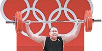 Допуск трансгендеров к женским стартам приближает раскол олимпийского движения
